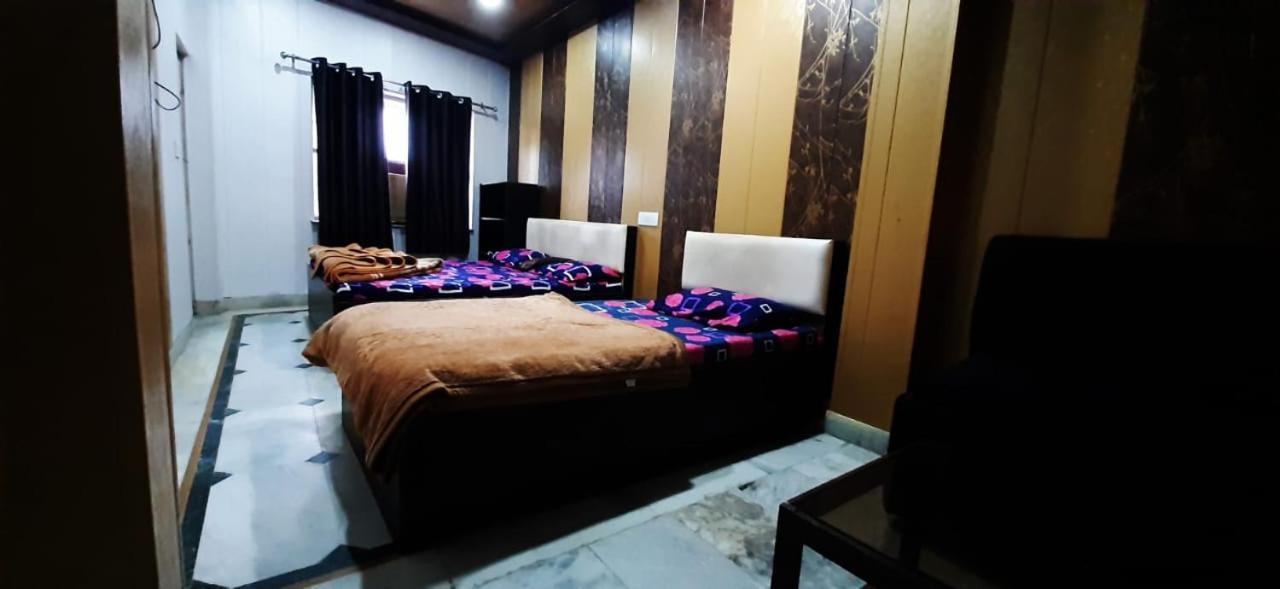 Hotel Divya リシケーシュ 部屋 写真